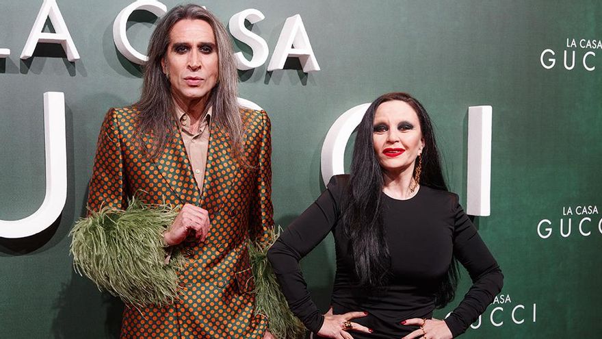 Alaska actualiza el estado de Mario Vaquerizo tras su nueva hospitalización: "El golpe podría haber sido mortal"