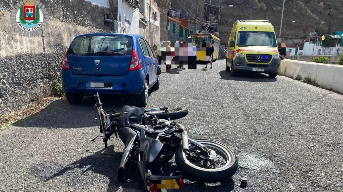 Muere un motorista tras impactar con un vehículo aparcado en Las Palmas de Gran Canaria