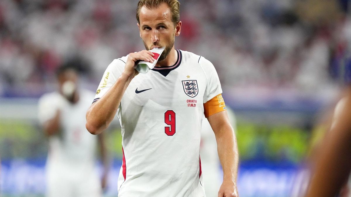 Harry Kane, durante una pausa en su partido contra Croacia, el pasado 17 de junio.