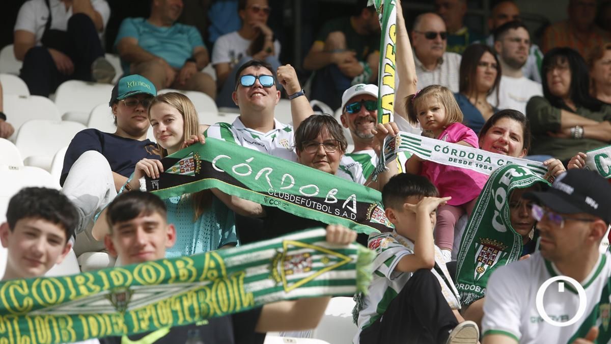 Grada Blanquiverde del Córdoba CF - San Fernando CD