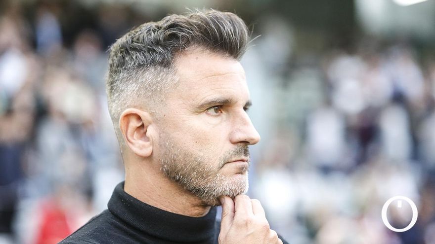 Iván Ania: "No es lo mismo ganar en ciertos campos que ganar en Málaga"