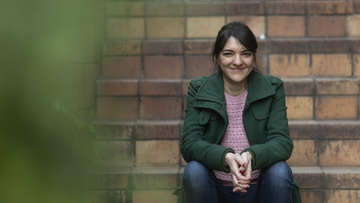 Cristina Araújo, que debutó con 'Mira esa chica', premio Tusquets 2022