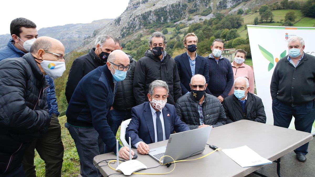 El presidente de Cantabria, Miguel Ángel Revilla, en Arredondo.