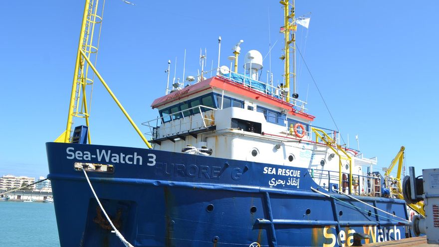 El Sea Watch 3 en el puerto de Borriana (Castellón).