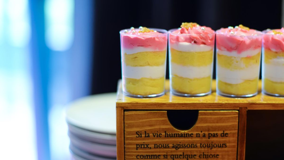 Los postres servidos en vasito son muy llamativos y vistosos