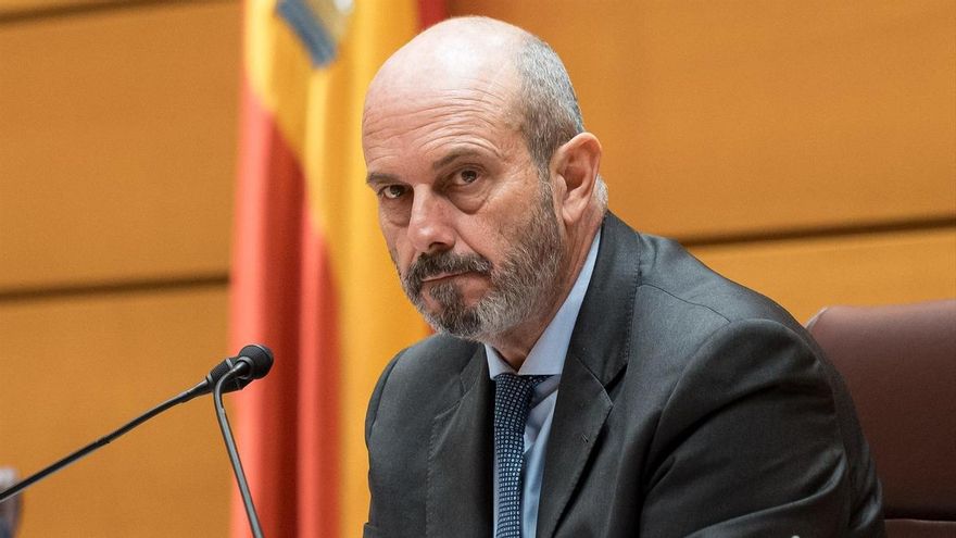 El presidente del Senado, Pedro Rollán, durante una sesión plenaria extraordinaria, en el Senado,a 15 de enero de 2026, en Madrid (España).