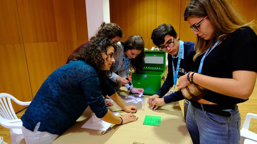 Una actividad de 'La Noche es Joven' en Santander.