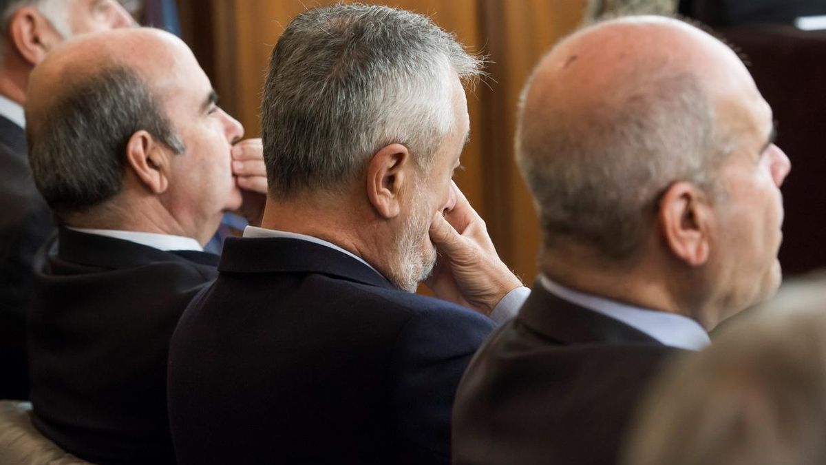 Exasesora de Empleo asegura que Chaves y Griñán conocían la gestión de las ayudas de los ERE