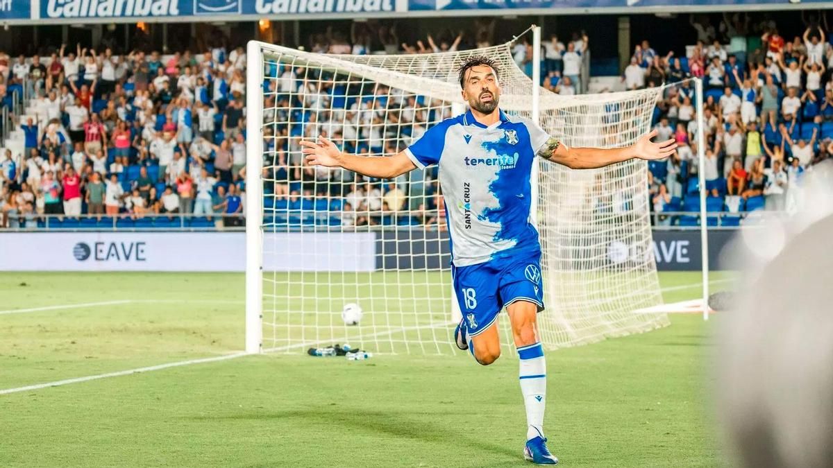 Enric Gallego entra en el Top 40 de jugadores más alineados con el CD Tenerife