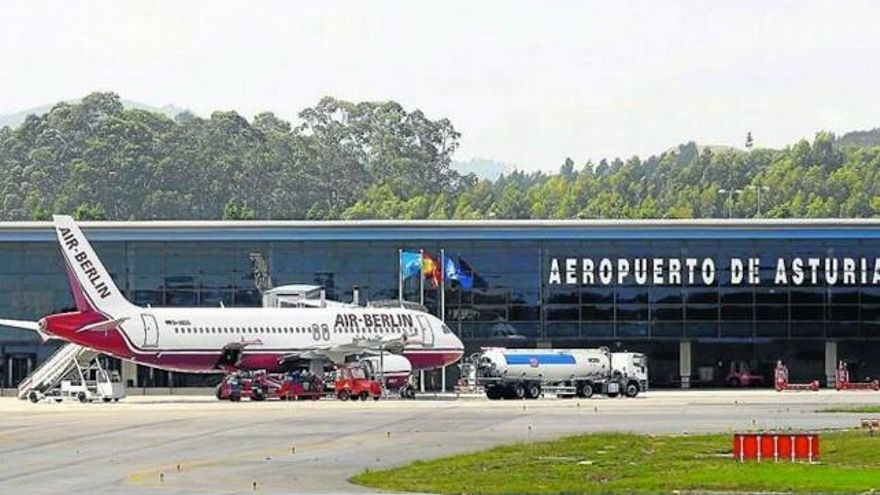 Imagen de archivo del aeropuerto del Principado de Asturias. / Mundoportuario.com