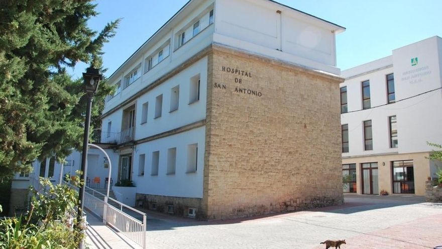 Los trabajadores de las residencias de mayores de Montefrío se confinan con ellos