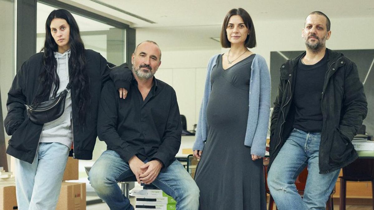 Milena Smit, Pau Freixas, Miren Ibarguren y Rodrigo de la Serna en el rodaje de 'Los sin nombre'