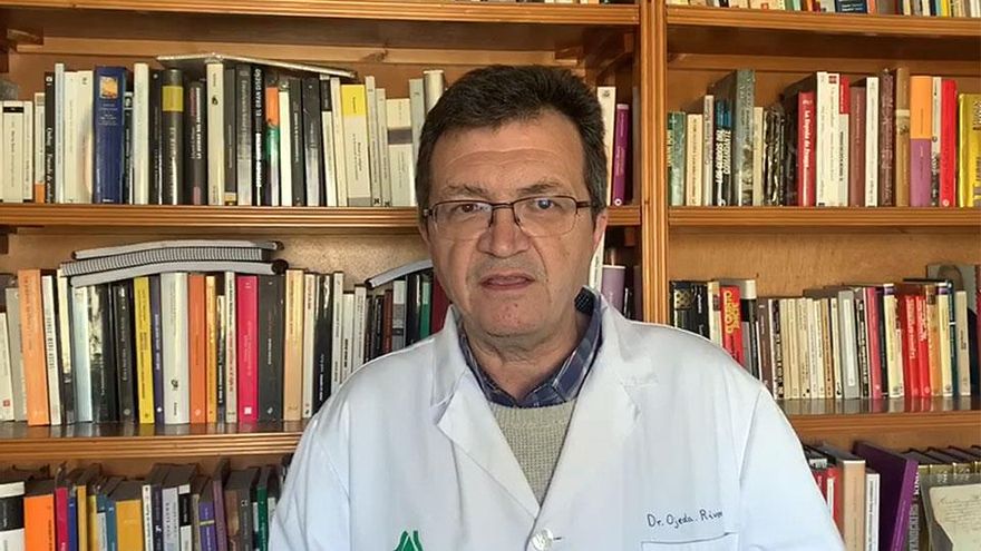 Rafael Ojeda, nuevo presidente del SMA: "Los médicos andaluces están rechazando ofertas de la pública para irse a la privada"