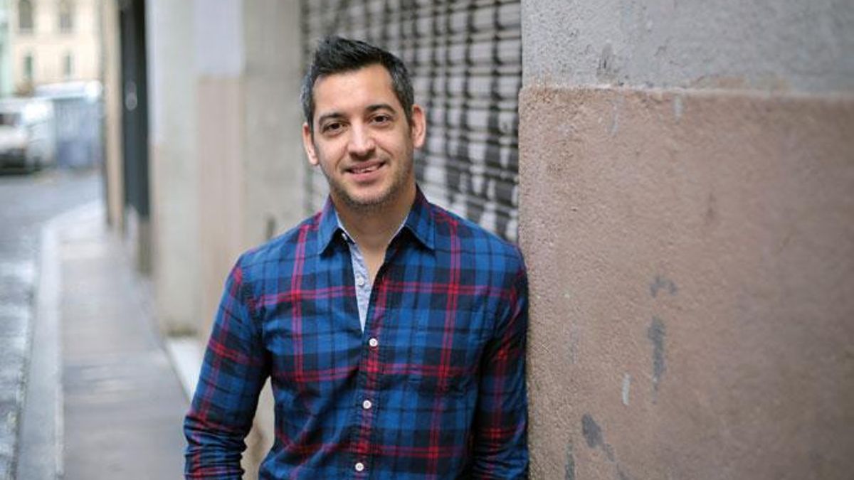 Joseba Eceolaza presenta en León su libro sobre la memoria de la Segunda República y la represión franquista
