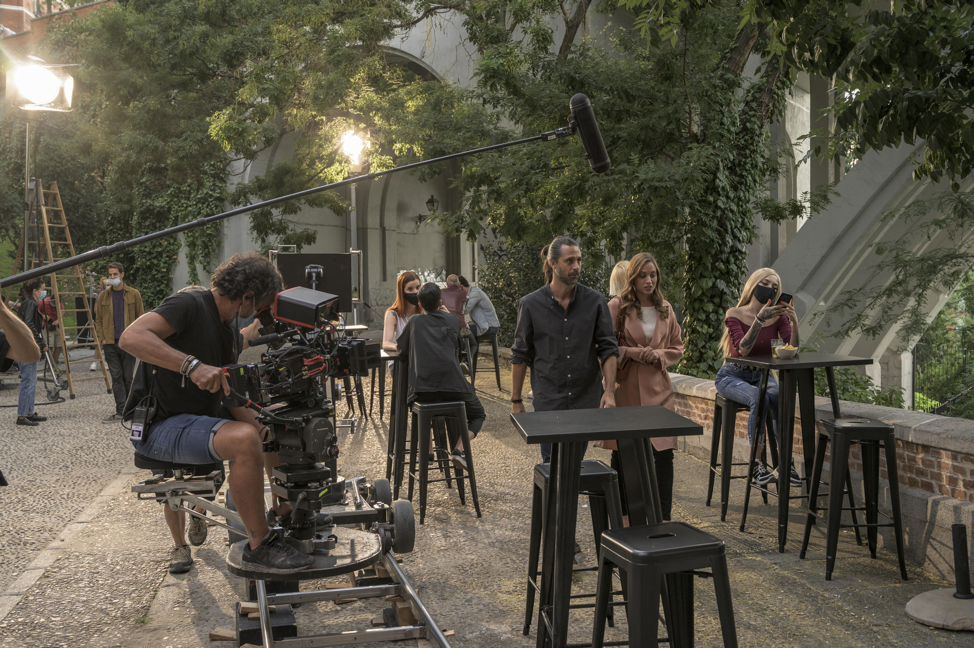 Michelle Jenner y Hugo Silva en 'Los hombres de Paco'