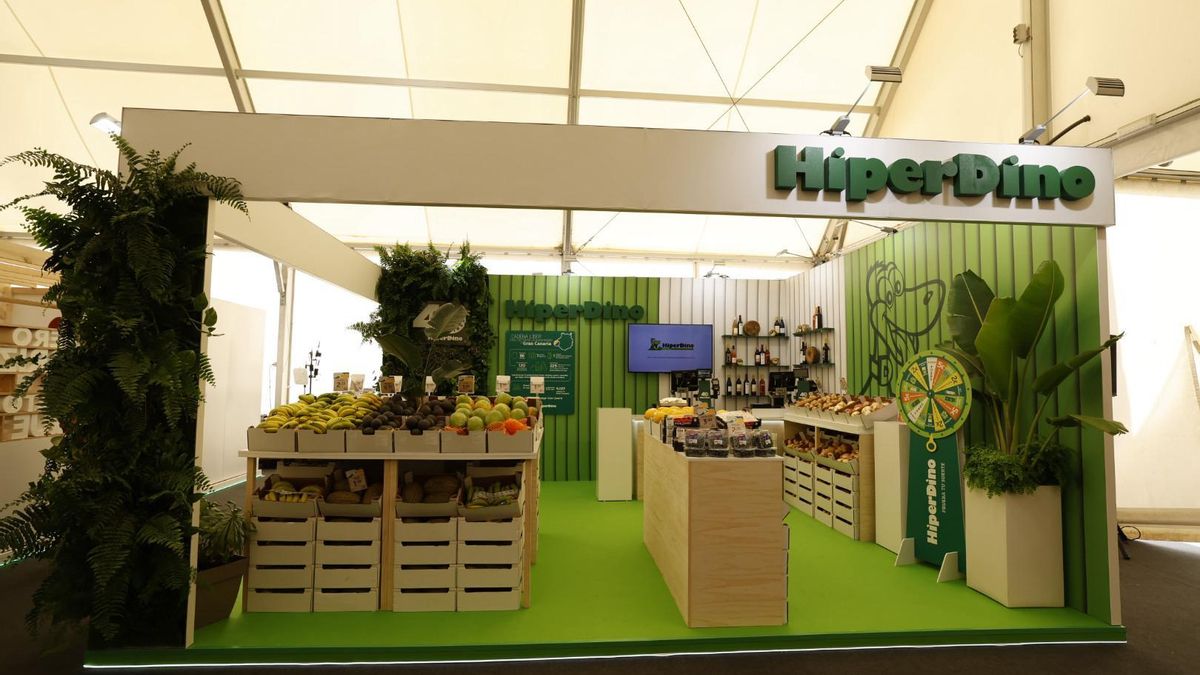 Stand de HiperDino en la Feria Gran Canaria Me Gusta.