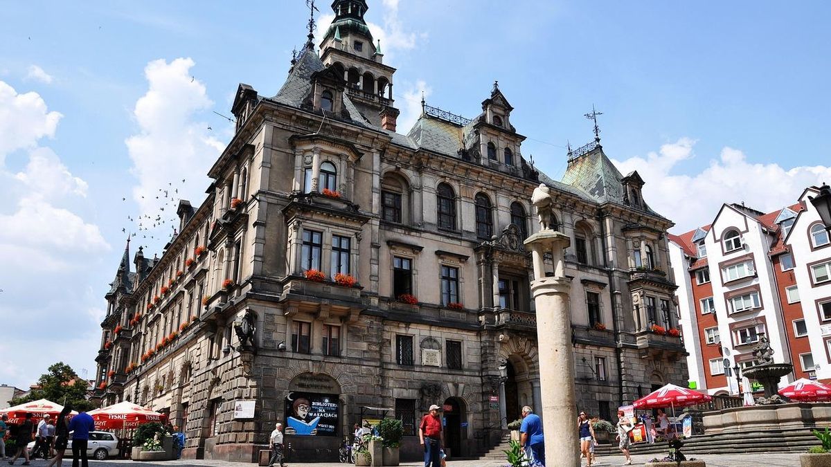El pequeño pueblo polaco que por su bella arquitectura es conocido como "la pequeña Praga"