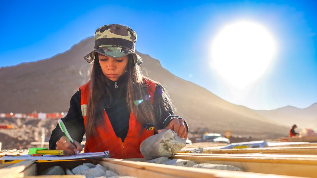 Empleada de la mina Los Azules.