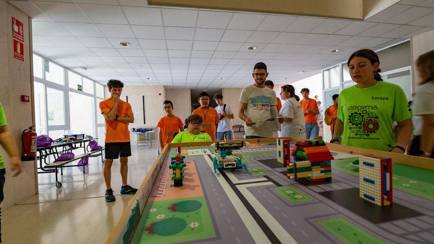 Robots contra pantallas: Cáceres acoge la gran final de la World Robot Olympiad 2025