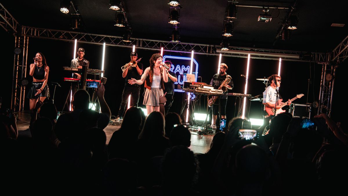 Un moment de l'actuació de Malifeta en la I Festa pel Valencià d'elDiario.es.