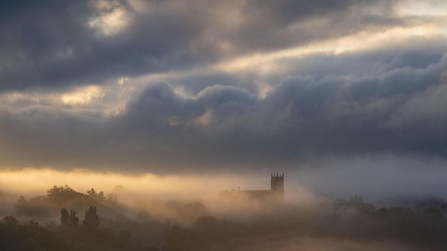 Siete comunidades en alerta ante las fuertes tormentas de hoy, avisa la AEMET