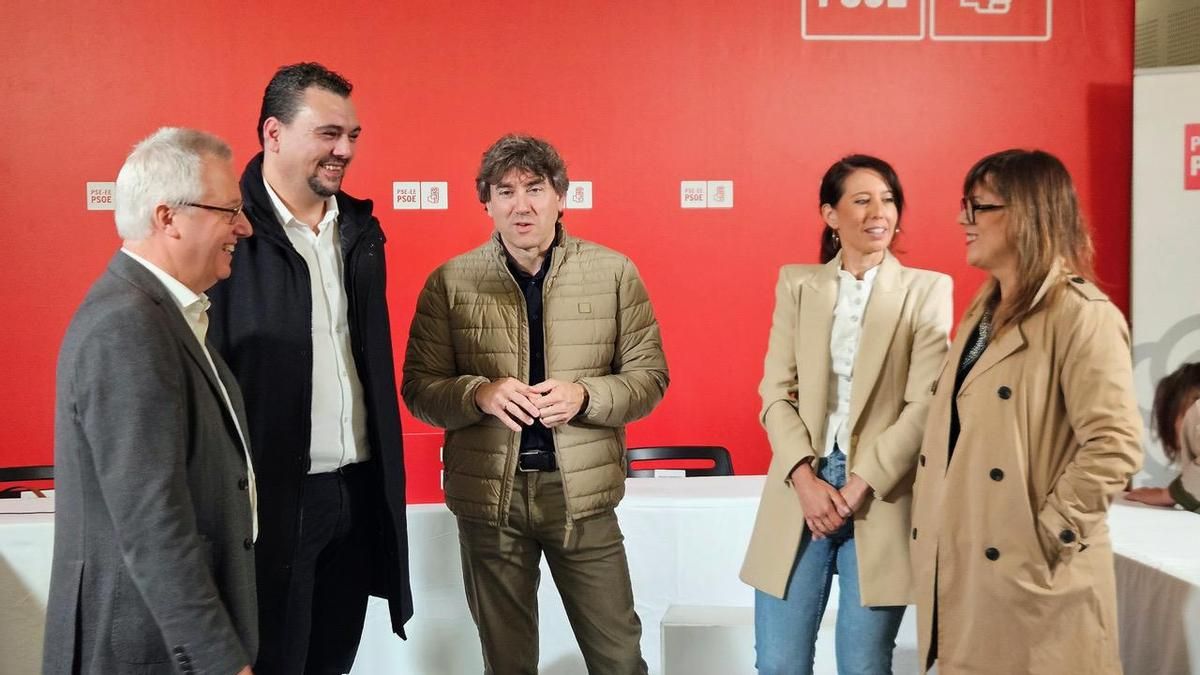 Cambios en el PSE-EE de Gipuzkoa para las forales: Asensio no será candidato y las miradas apuntan a Azahara Domínguez