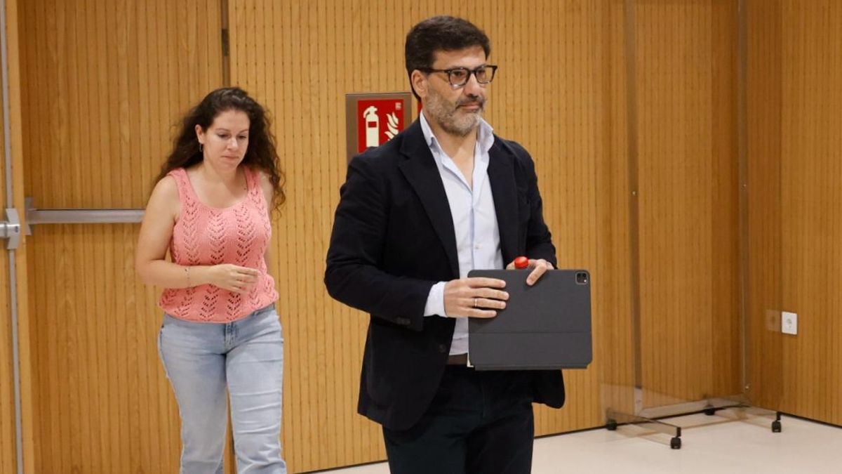 La llegada de Jesús León al juicio de Carlos González en la Ciudad de la Justicia