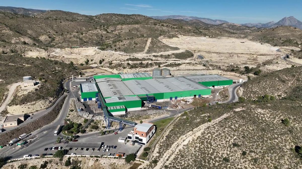 Aereo Complejo Ambiental El Campello 4 1320x743