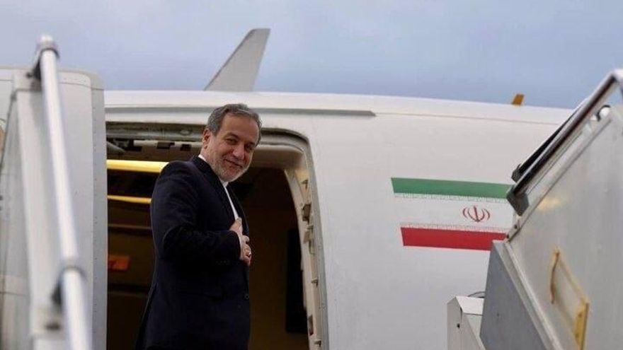 El ministro de Exteriores iraní, Abbas Araghchi, viaja a Pekín.