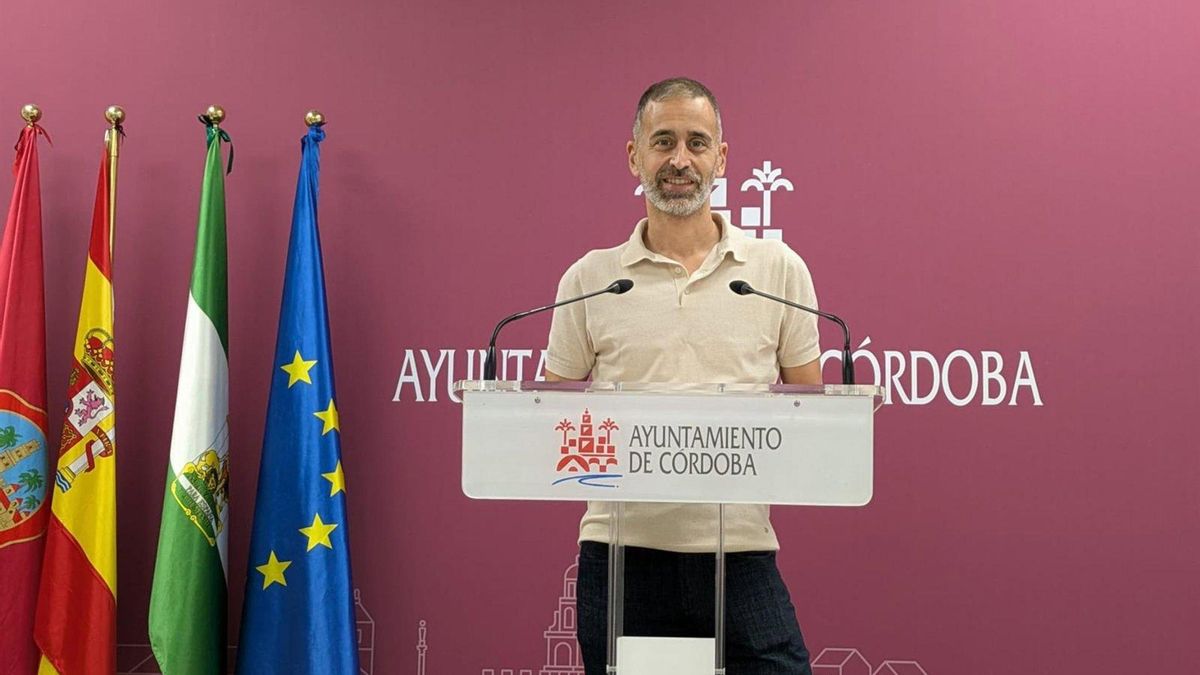 El concejal socialista Ángel Ortiz.