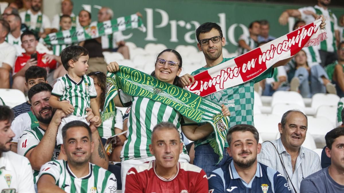 Grada Blanquiverde del Córdoba CF - UD Almería