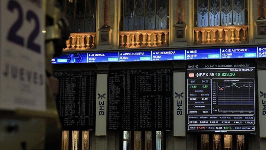 La Bolsa española recupera los 8.900 puntos al subir el 1,75 por ciento a mediodía