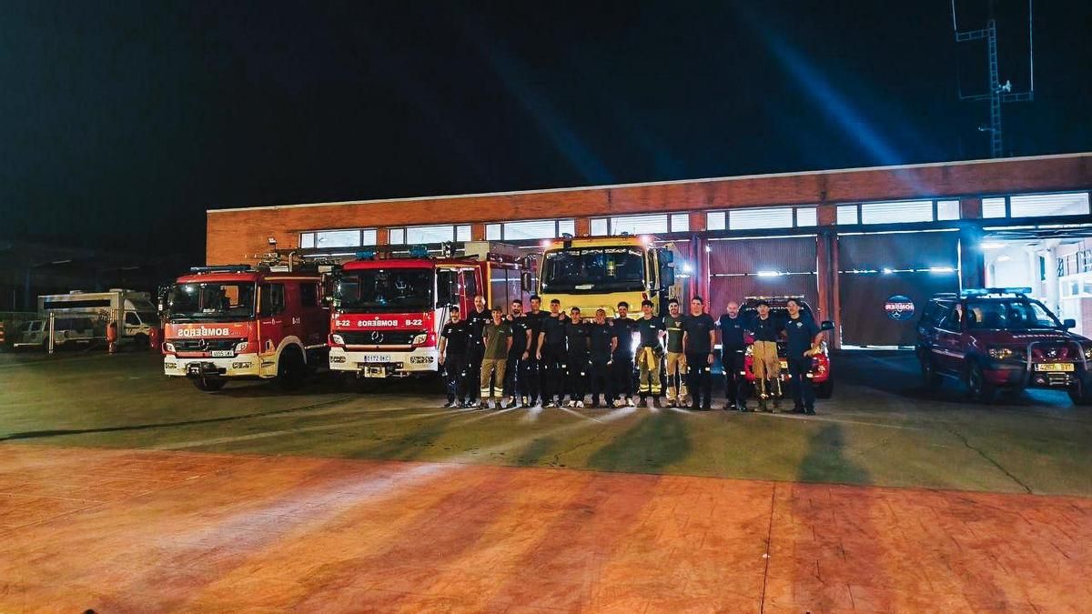 Bomberos y agentes forestales riojanos se suman a las labores de control del fuego en Ávila