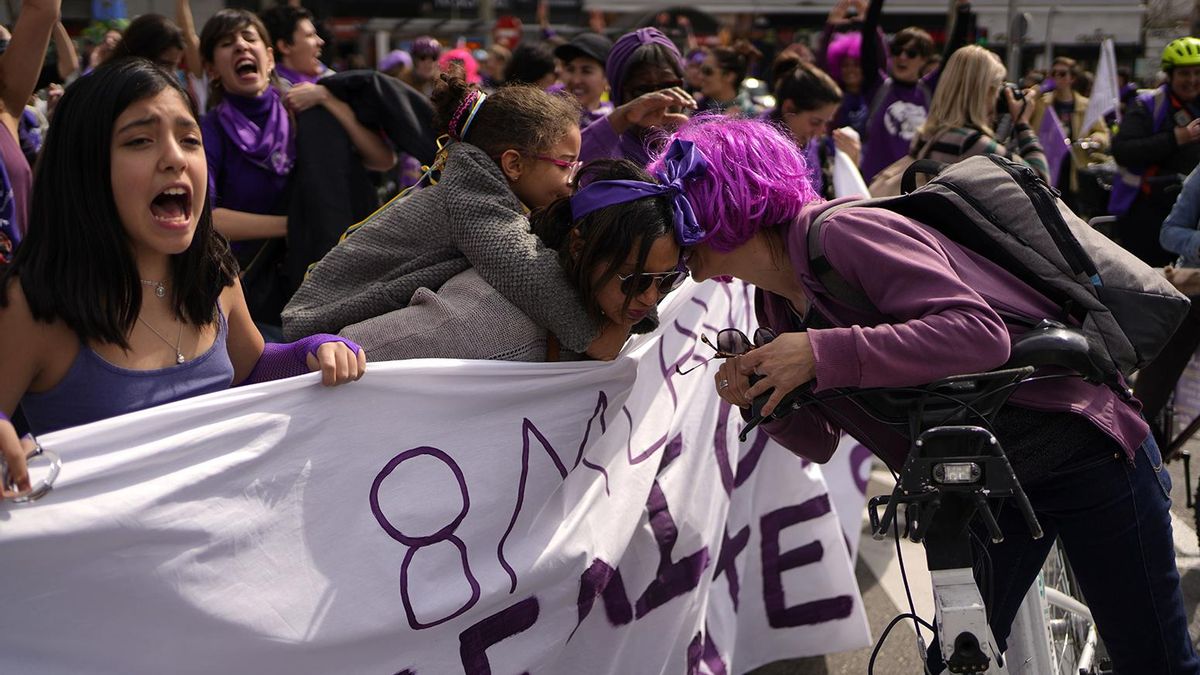 FOTOS | El feminismo sale a la calle en el 8M para plantar cara al patriarcado