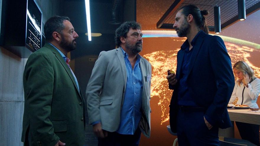 'Los hombres de Paco' (19.5%) hacen valer el poder de la nostalgia: líderes en su vuelta ante 2.6 millones en Antena 3