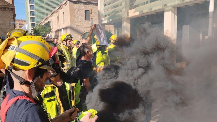 VÍDEO | Los bomberos forestales de la Generalitat Valenciana, en pie de guerra por los recortes del PP y de Vox