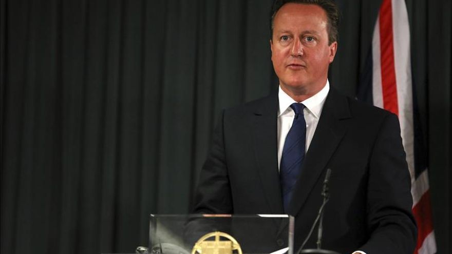 Cameron anuncia que el Reino Unido dará asilo a "miles de sirios más"