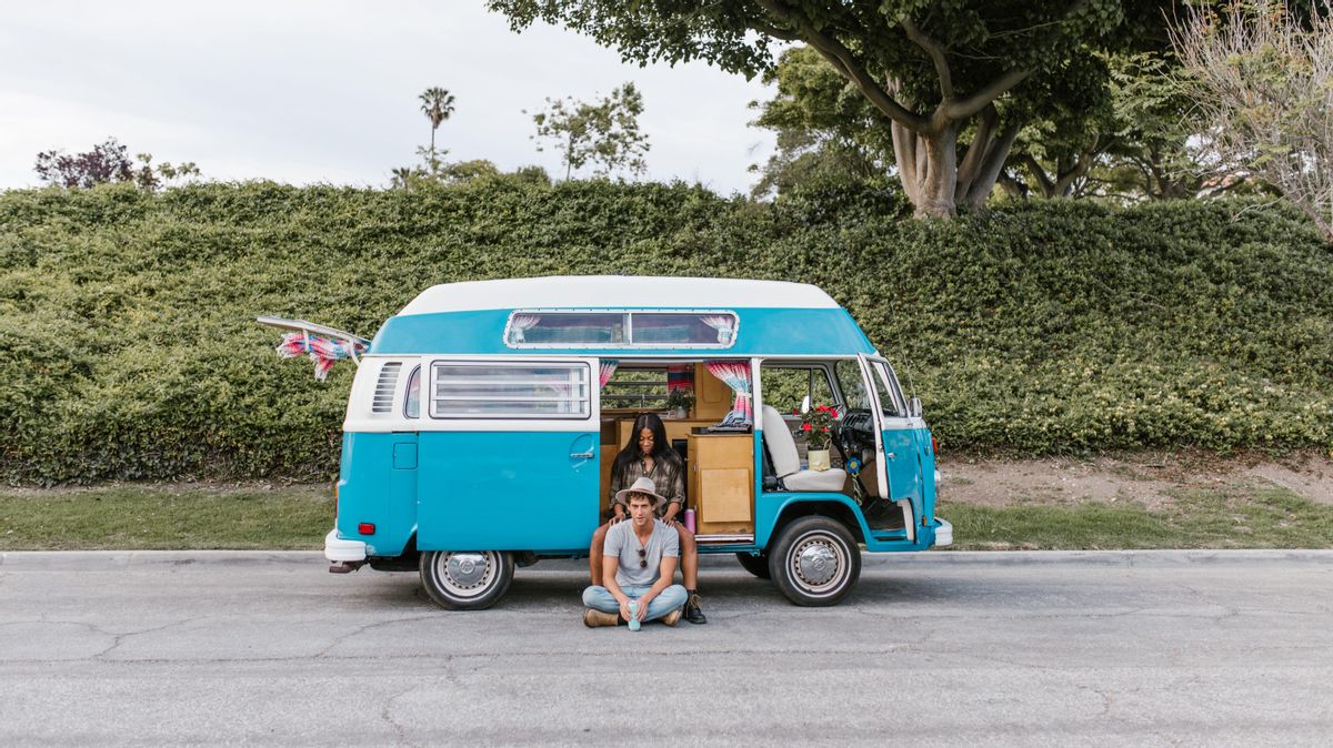 Camper: una furgoneta adaptada para vivir en ella.