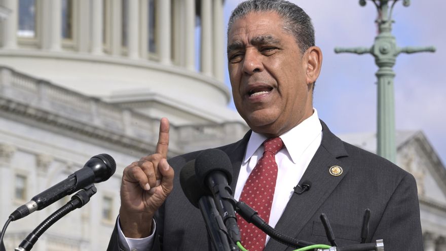 Los demócratas exigen a Trump el regreso de la niña con cáncer deportada a México