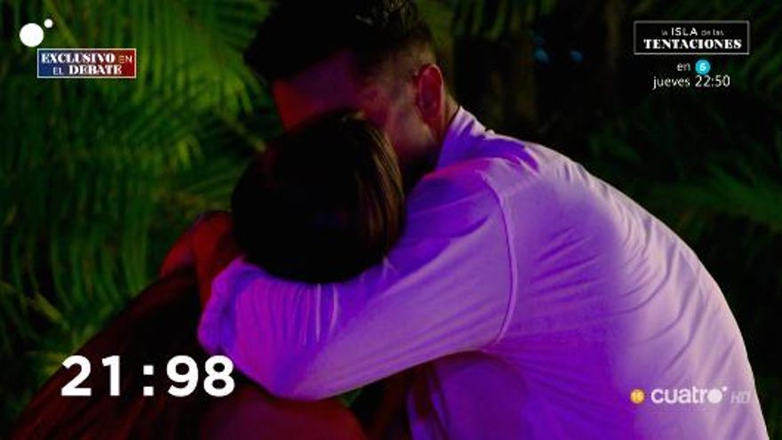 Tania y Hugo se besan en 'La isla de las tentaciones'