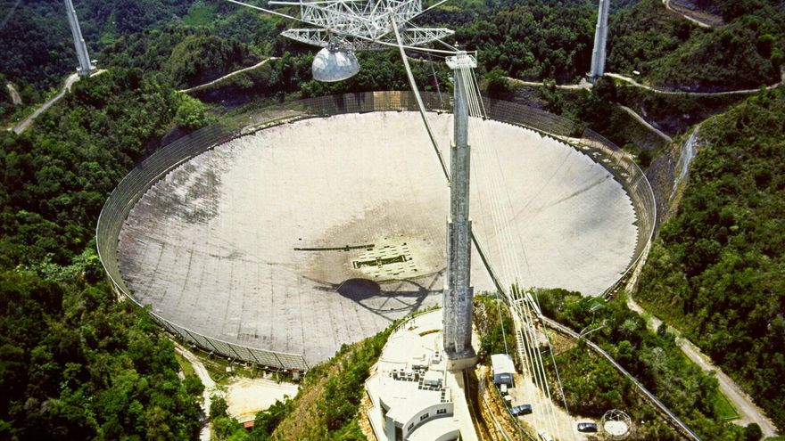 Puerto Rico pierde el radiotelescopio de Arecibo, centro científico mundial