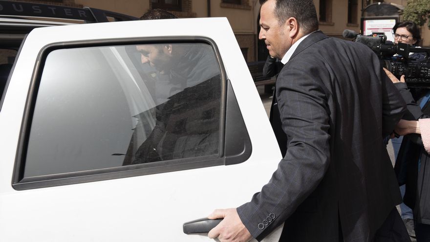 Carlos Aranda renuncia al acta de concejal en Teruel, tras quedar en libertad con cargos por una agresión sexual