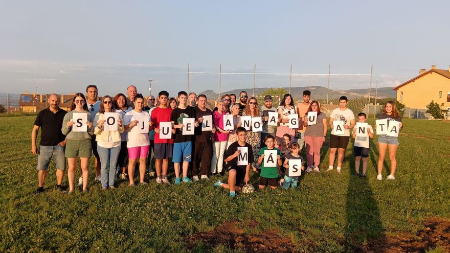 El hartazgo de 800 vecinos de Sojuela: denuncian el "abandono y marginación" del ayuntamiento del PP