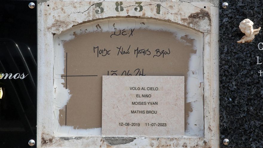 Moisés y 4.000 víctimas sin nombre en la ruta canaria: ''Si pudiera volver atrás en el tiempo, no habrías cruzado el mar''