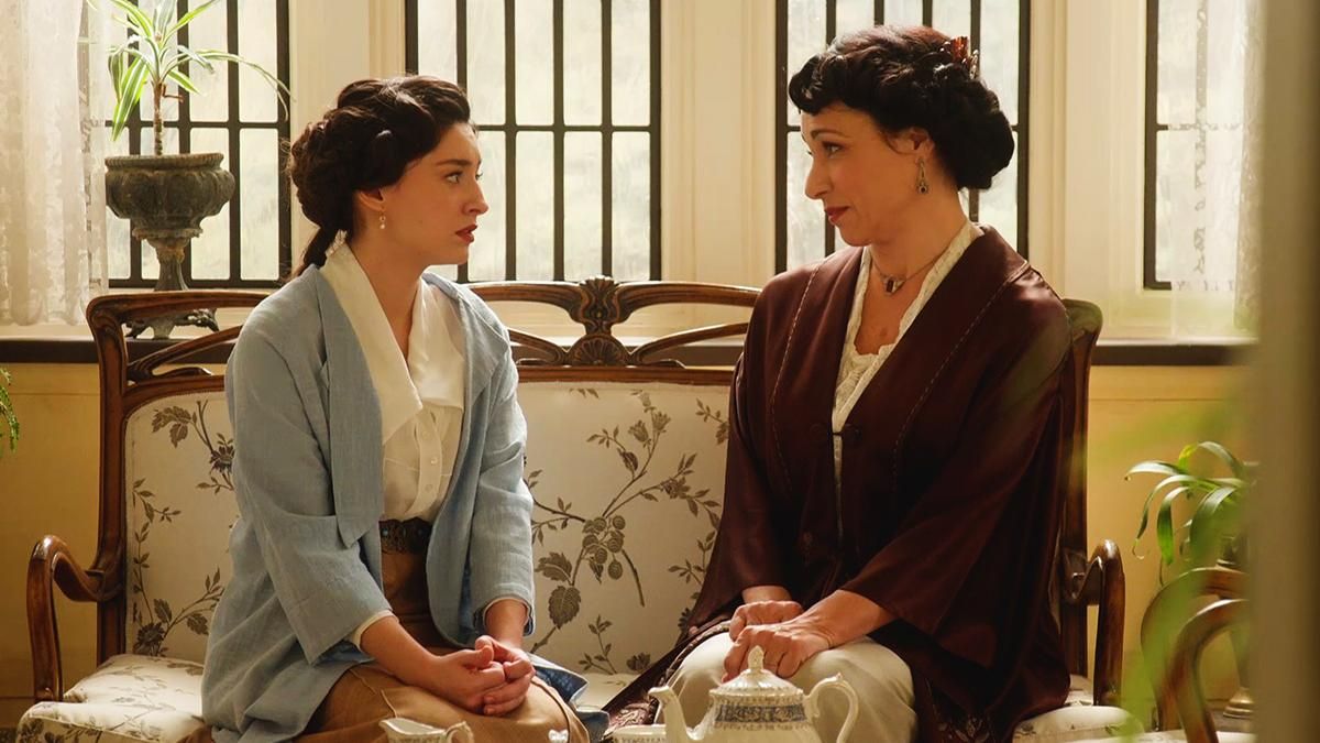 Ángela y Leocadia, en una escena de 'La Promesa'