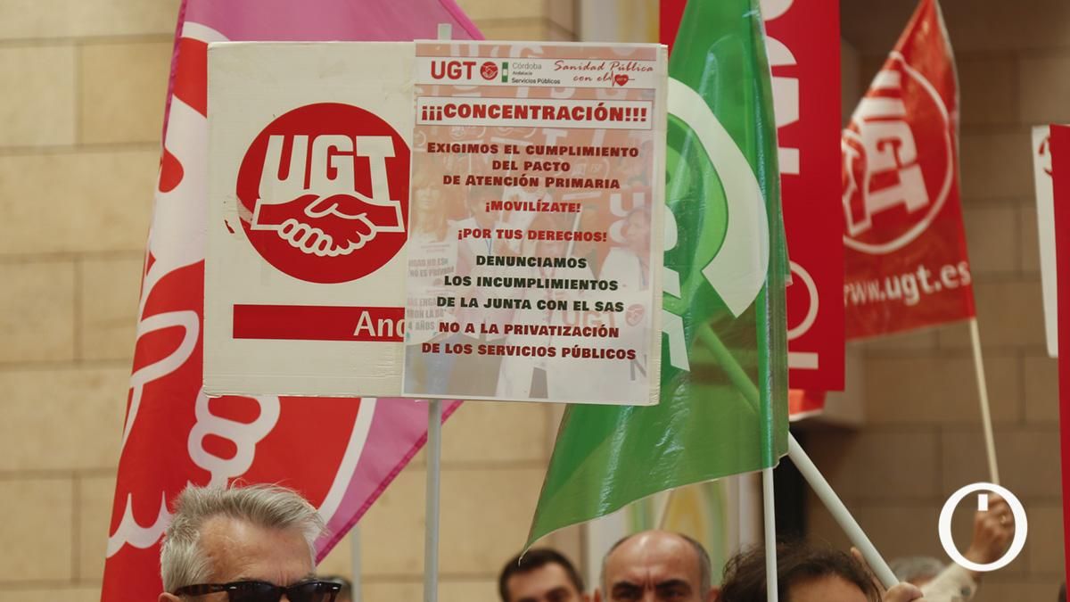 Concentración para exigir mejoras para la Atención Primaria y la aplicación de la carrera profesional en el SAS