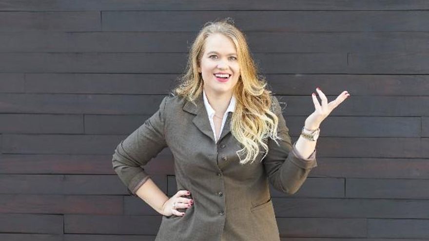 Eleonor Estévez trabaja en León como freelance dedicada a la comunicación corporativa de temas vinculados a la salud. / Cristina A. de Celis