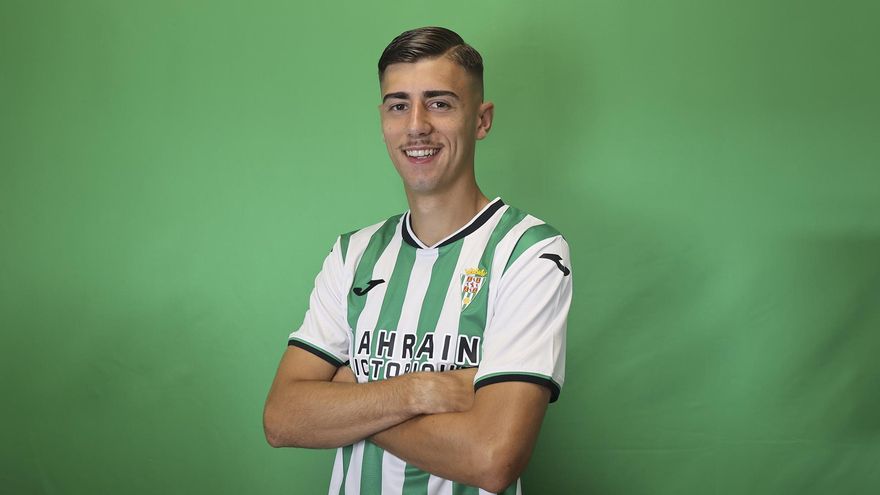 Un nuevo tripulante: Dani Requena refuerza el mediocentro del Córdoba CF