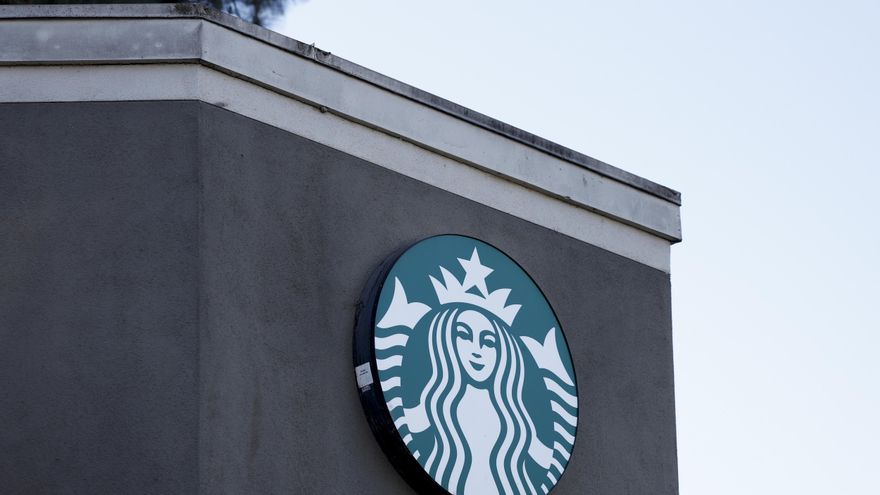 Trabajadores de Starbucks se van a la huelga en tres grandes ciudades de EE.UU.