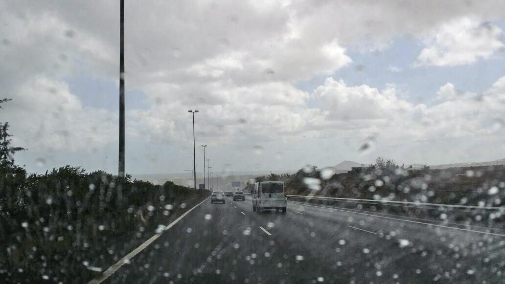 Fuertes lluvias en la autopista. Gran Canaria